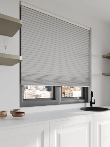 Darphe Custom 16mm Full Blackout Cellular Shades