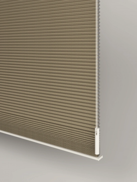 Darphe Custom 16mm Full Blackout Cellular Shades