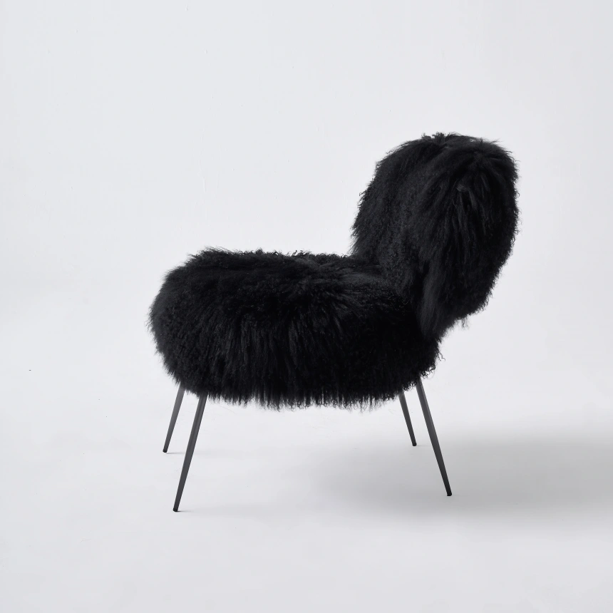 Darphe Black Wool Lounge Chair