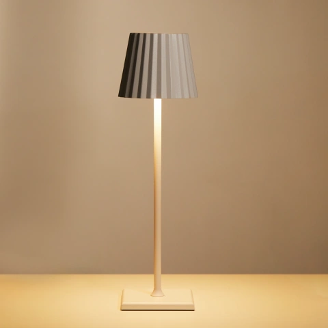 Darphe modern minimalist rechargeable table lamp