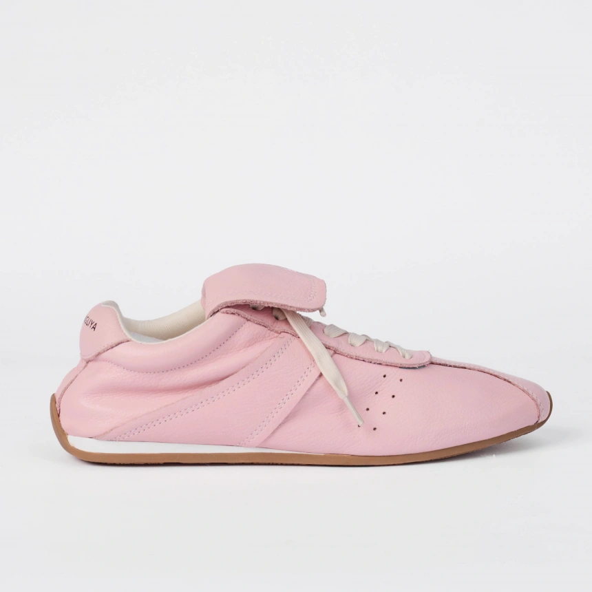 Darphe Modern Accent Chair Fur Fabric Wooden Legs Curved Backrest